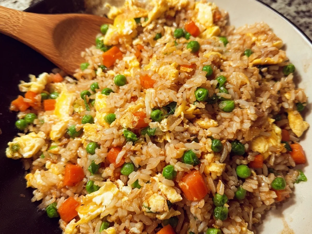 Easy Fried Rice: Quick Weeknight Meal - Image 1